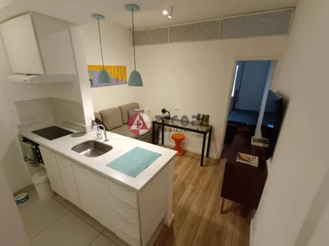 QUITINETE PARA LOCAÇÃO MOBILIADA COM SACADA, REFORMADA BELA VISTA SP.