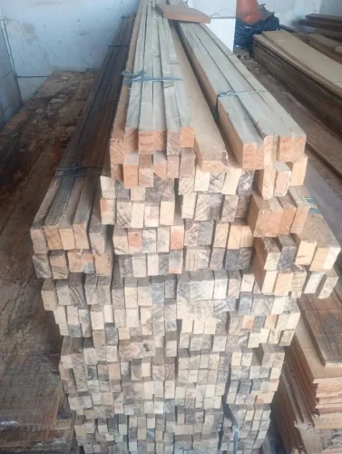 Sarrafo de 5 cm de largura e 3 metros de comprimento excelente para fazer calçada a peça