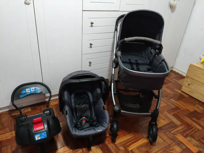 Carrinho com Bebê conforto e base ISOFIX Epic Gray