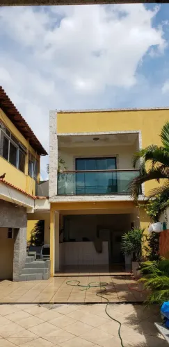 Imóvel para venda possui 250 metros quadrados com 4 quartos em São Vicente - Belford Roxo 