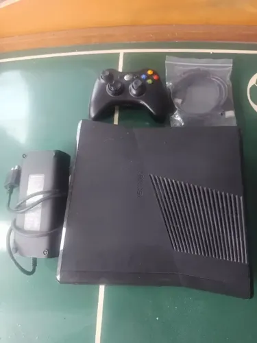 Xbox 360 Slim completo com rgh
