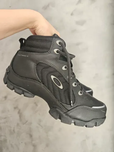 TÊNIS MASCULINO NOVO 40