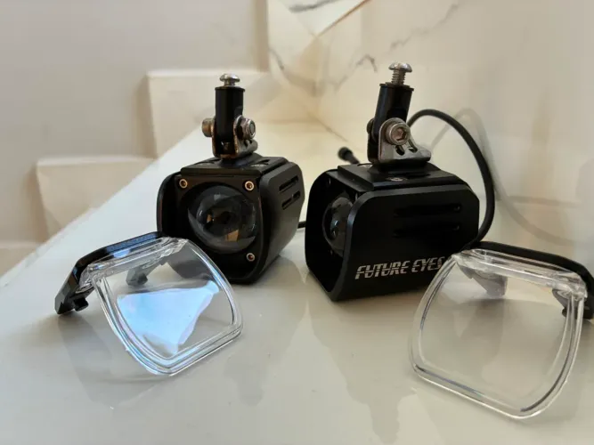 Future Eyes UF1 Viper - farol auxiliar