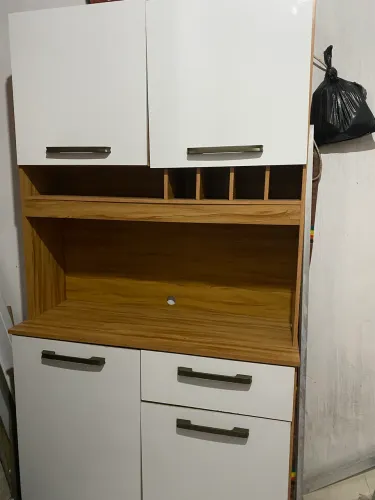 Vende-se armário 