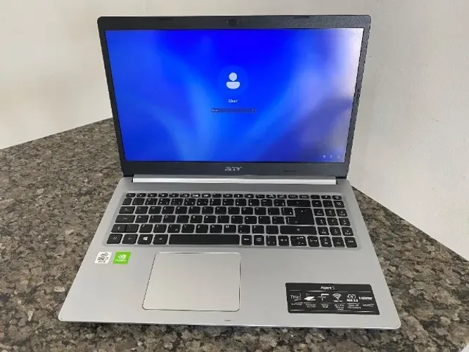 Notebook Acer i7 / 20GB RAM / SSD 512GB / MX250 Dedicada