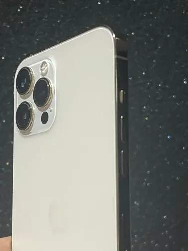 iPhone 12 Pro Max 512 GB dourado - tudo original. R$ 2.300,00