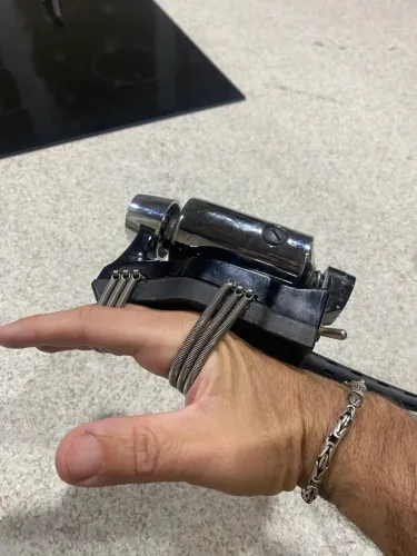 Massageador de mão para barbearia Oster