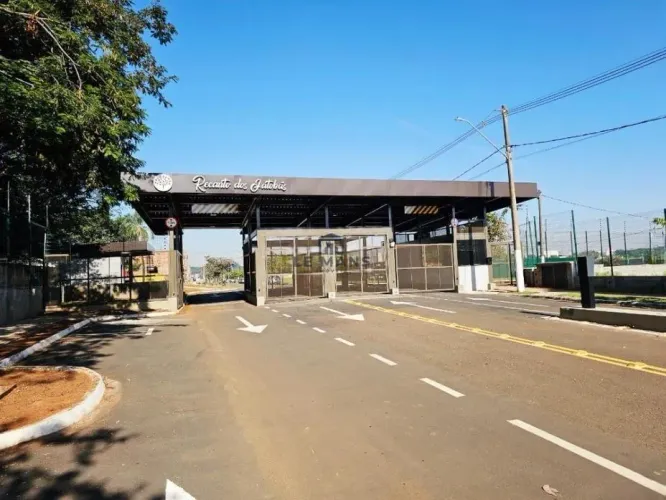 Terreno a venda no Condomínio Recanto dos Jatobás no bairro Unileste em Piracicaba/SP