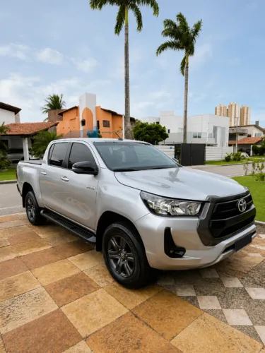Toyota Hilux CD SR 4X4 2.8 TDI Diesel Aut. 2025
