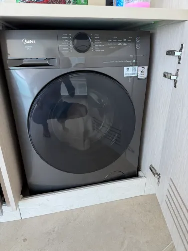 Lavadora de Roupas Midea Slim 11kg HealthGuard Smart Inverter Água Fria e Quente Titanium