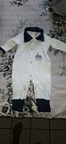 Macacão branco para bebê masculino 