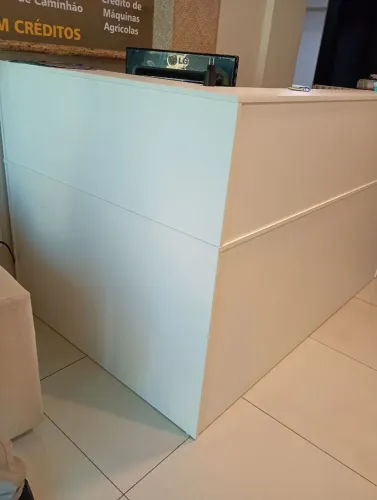 Desfazendo de loja. Escritório