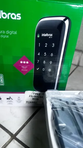 Fechadura digital com senha intelbras
