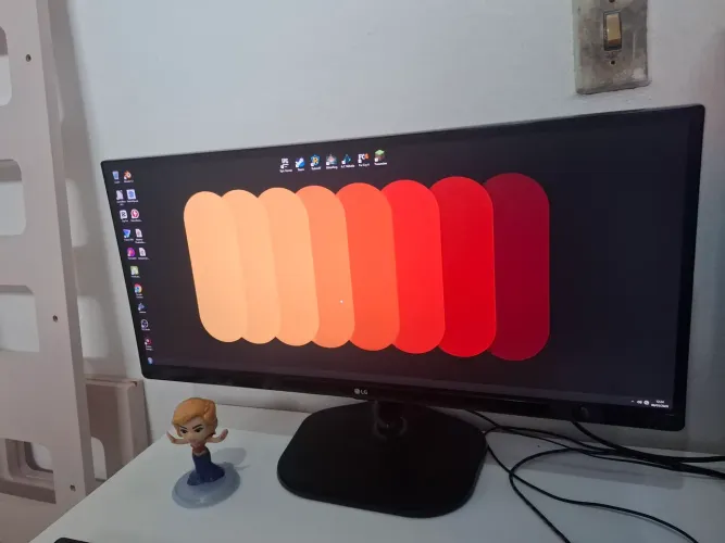 Monitor LG de 25 polegadas Ultrawide