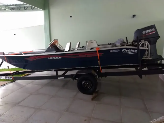Lancha 17 pes motor 60HP Yamaha 