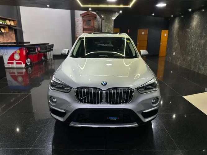 BMW X1 Sdrive 20I X-line 2.0 TB Active Flex 2019