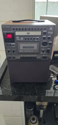 karaokê Columbia CDV-550, também conhecido como DENON CDV-550,