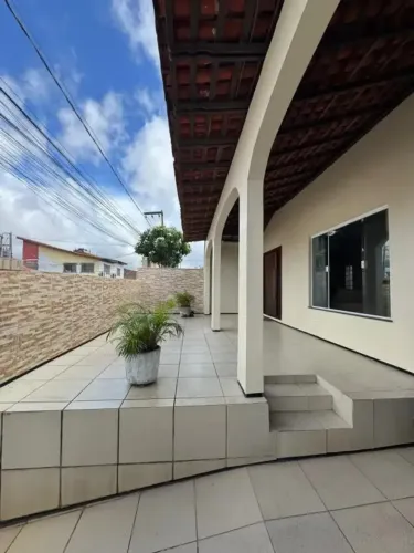 Térrea 3 quartos em Bequimão