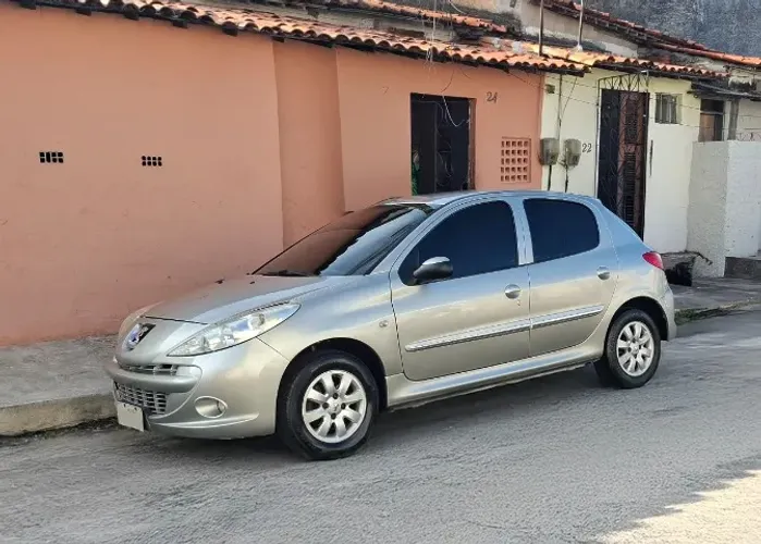 Peugeot 207 XR Sport 1.4 Flex 8V 5P 2012