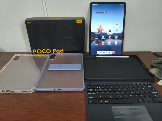 Tablet Xiaomi Poco Pad 12.1p 8gb ram/ 256 gb arm + capa teclado magnético + duas capas 