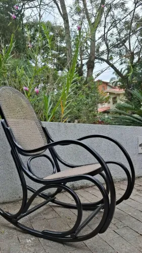 Cadeira de Balanço Austríaca 