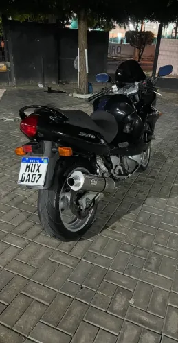 GSX 750 F- SUZUKI - 2002