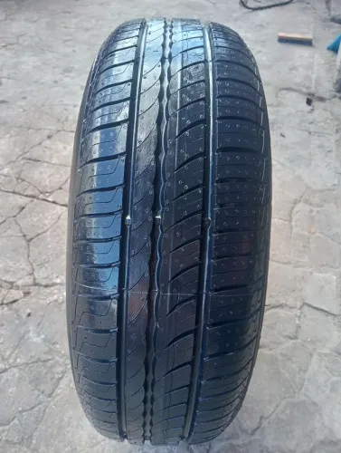 Pneu pirelli novo