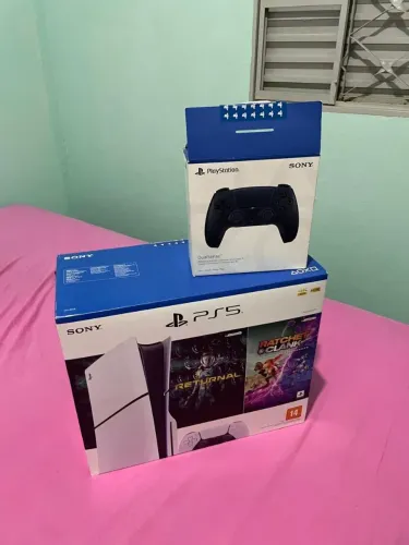 ps5 com leitor de disco + um jogo