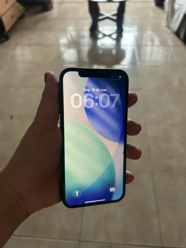 Vendo iPhone 12 funcionando tudo 