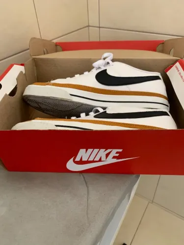 Tenis