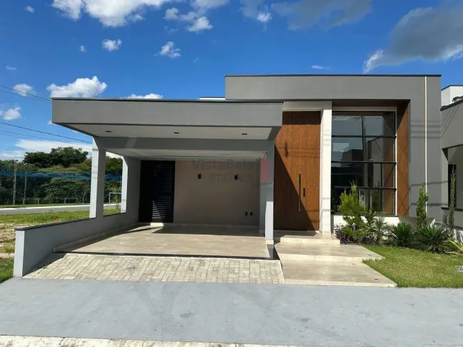 Casa a Venda no Condomínio Colinas do Sol com 3 Quartos, 1 Suíte