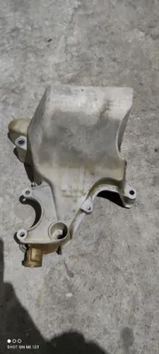 Suporte motor bomba direção Gol Voyage G7 G8 3 cilindros