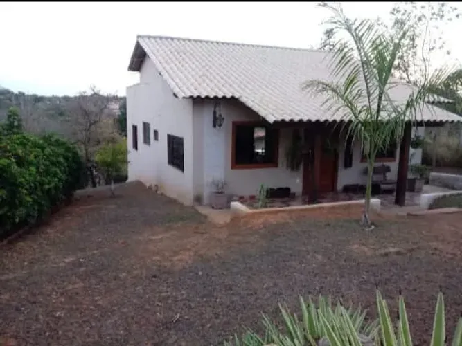 Sitio em estilo rustico em lote de 2070m², em condomínio com portaria 24h,Jaboticatubas.