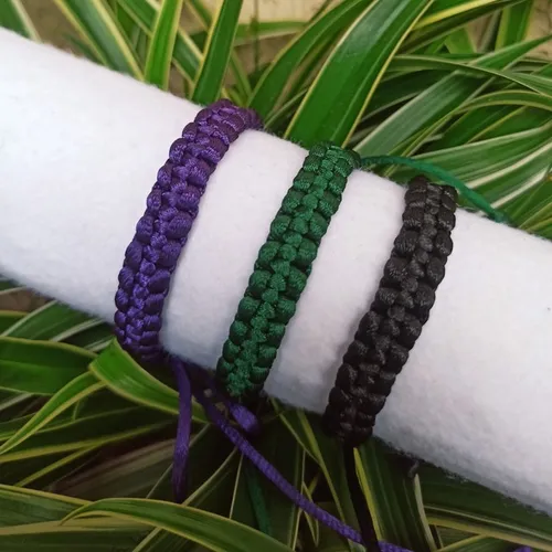Pulseira em macrame 