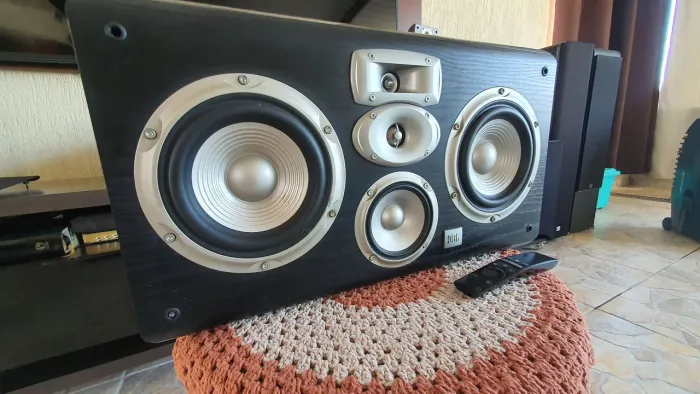 Caixa central  JBL LC2 Épica Northridge EUA