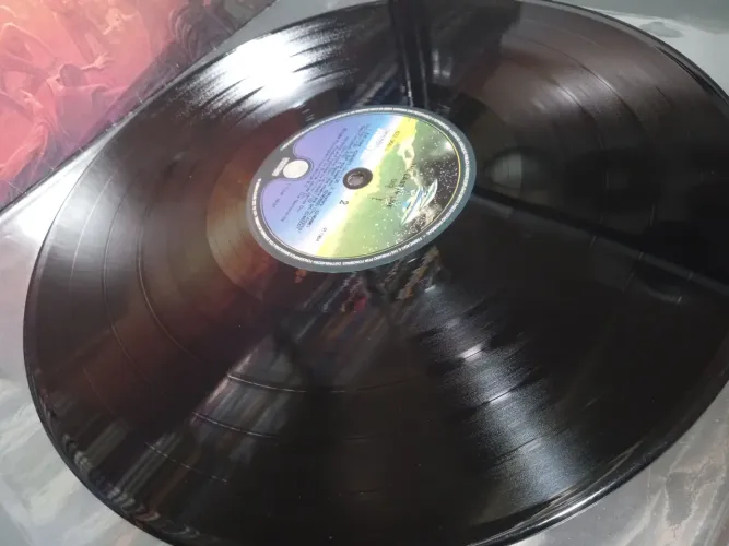 DISCOS DE VINIL LPS ROCK POP REGGAE ETC VALORES NA DESCRIÇÃO 