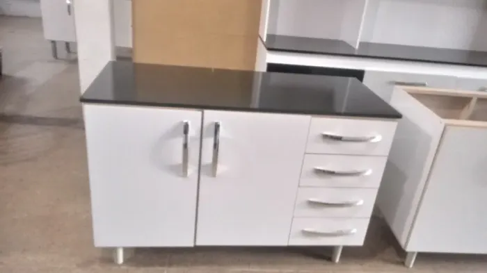 Armario de cozinha 1,20m 2 portas 4 gavetas com tampo em promoção