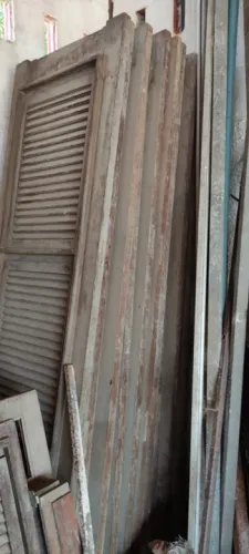 Portas de Sucupira Maciça Veneziana - 0,70 x 2,40 ( Tenho 12 Unidades).