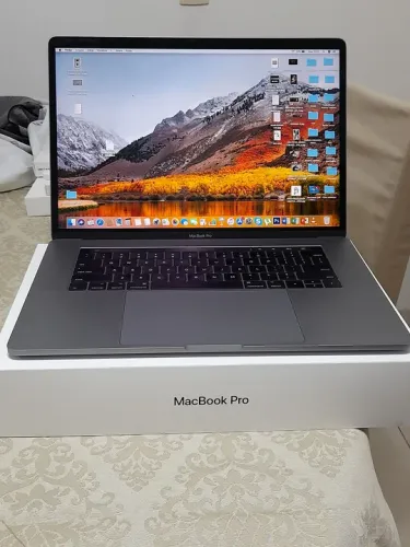 Macbook Pro 15 pol.