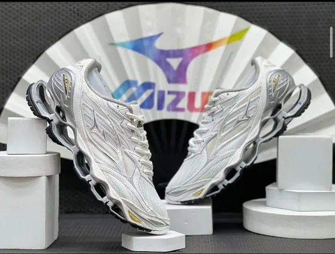 Mizuno Pro 6