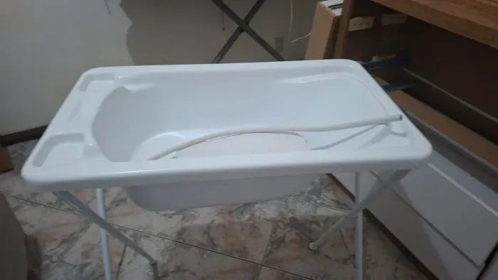 Banheira infantil com suporte