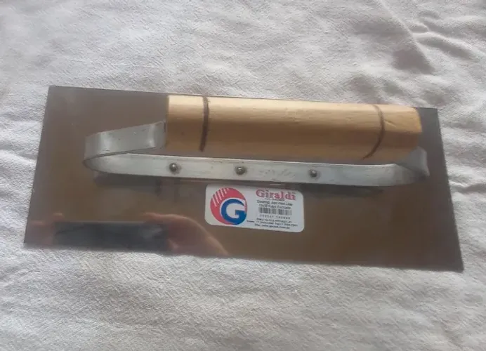 Desempenadeira Aço Inox - Gesso/Massa 12X30 Profissional, nova. Marca Giraldi