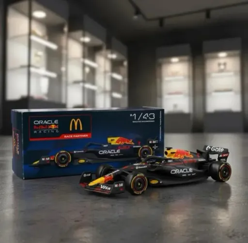 Miniatura oracle red bull racing Mc Donalds 