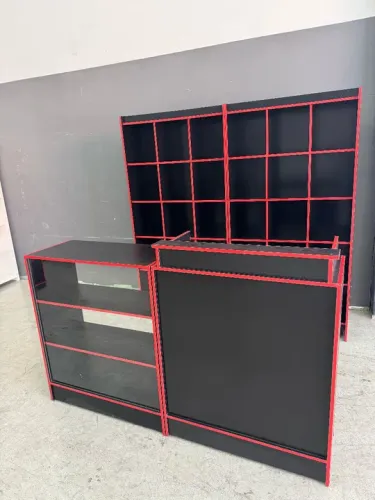 BALCÃO CAIXA + BALCÃO VITRINE + COLMEIAS COM FITA COLORIDA VERMELHO MDF
