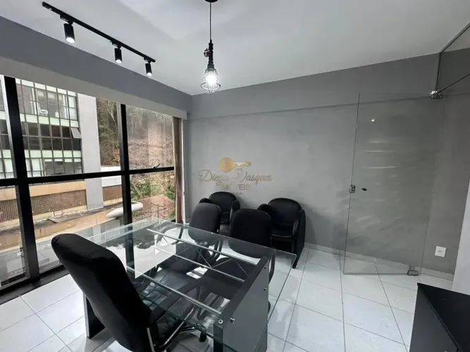 Sala Comercial para Venda em Teresópolis, Várzea, 1 banheiro