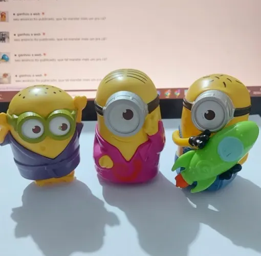 Lote 3 bonecos Minions Coleção Mc Donalds 