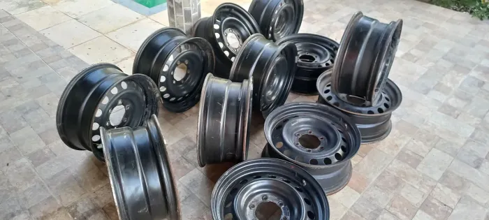 Estepe de hilux  17 com pneu 