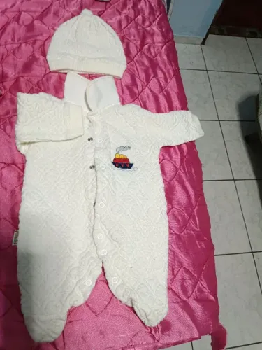 Macacão para Bebê com Touca