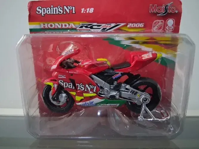 Miniatura Moto GP Maisto Honda 2006 #33 Marco Melandri - Escala: 1/18 Nova