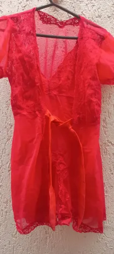Camisola curta  vermelha 2 pecas tamanho M